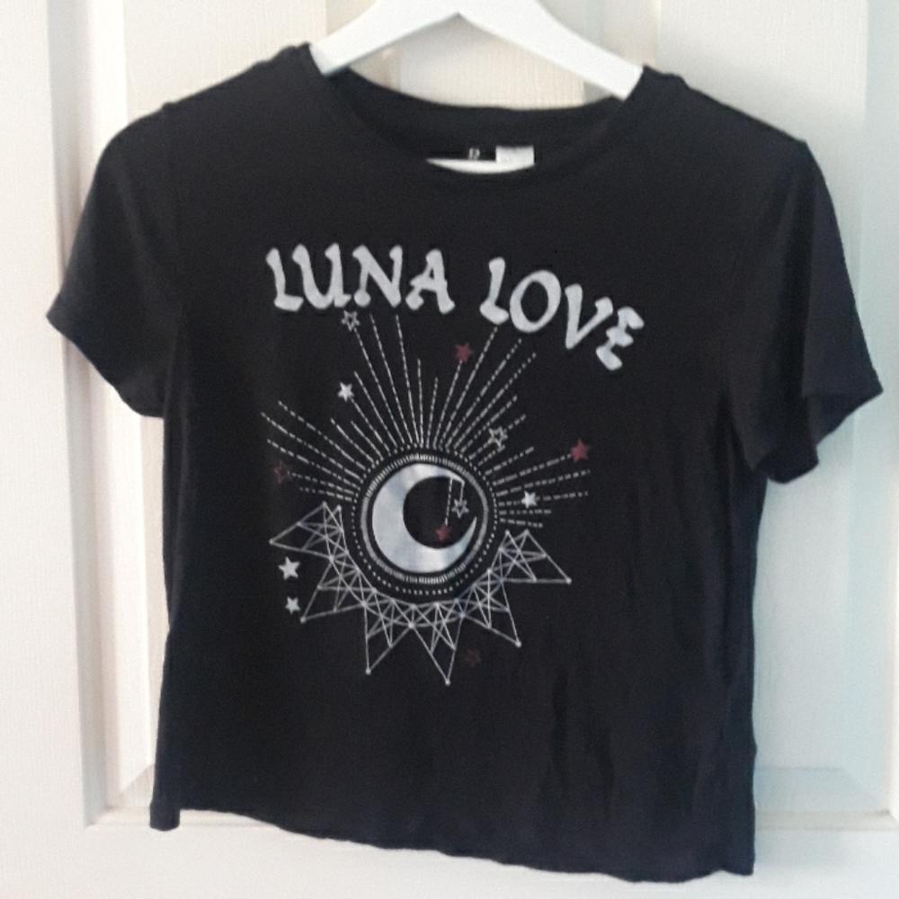 Luna Love Graphic Tee